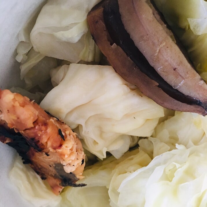 焼き鮭とレンコンのサラダ